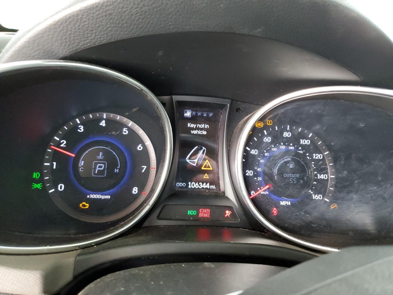 2013 Hyundai Santa Fe - Image 9