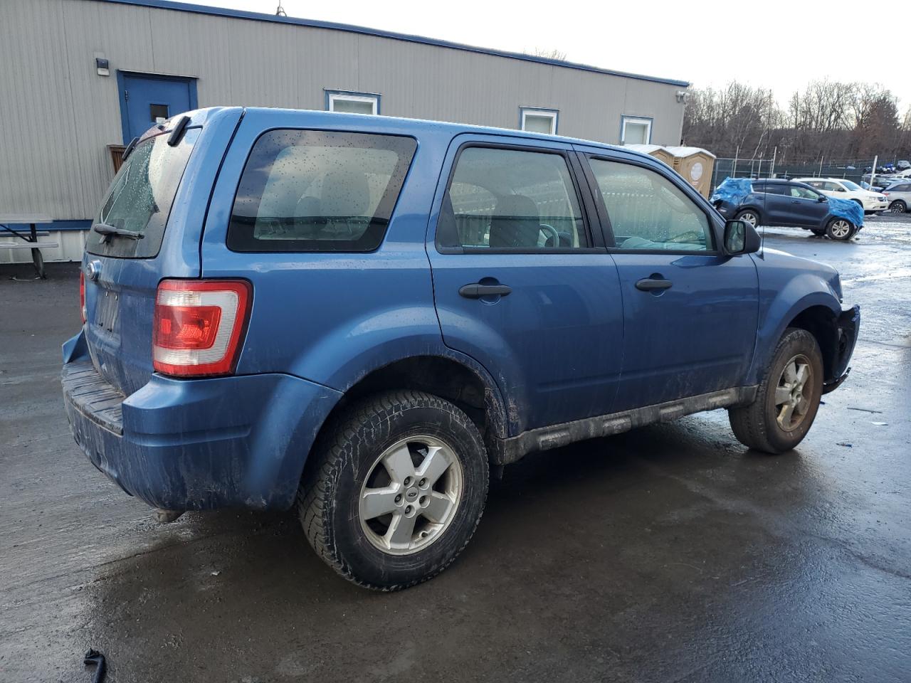 2010 Ford Escape - Image 3