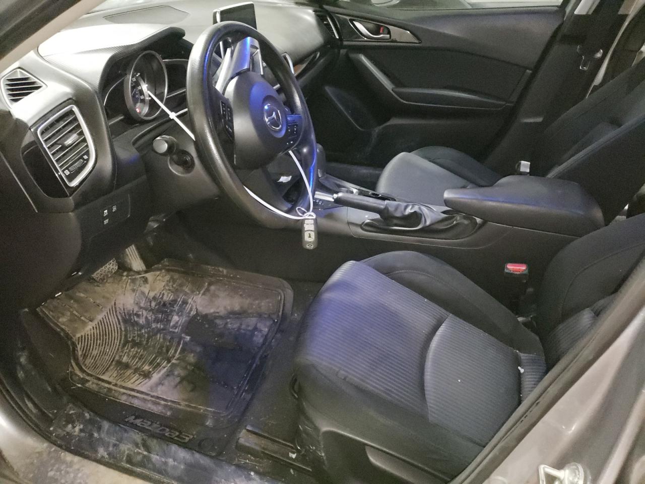 2016 Mazda 3 - Image 7
