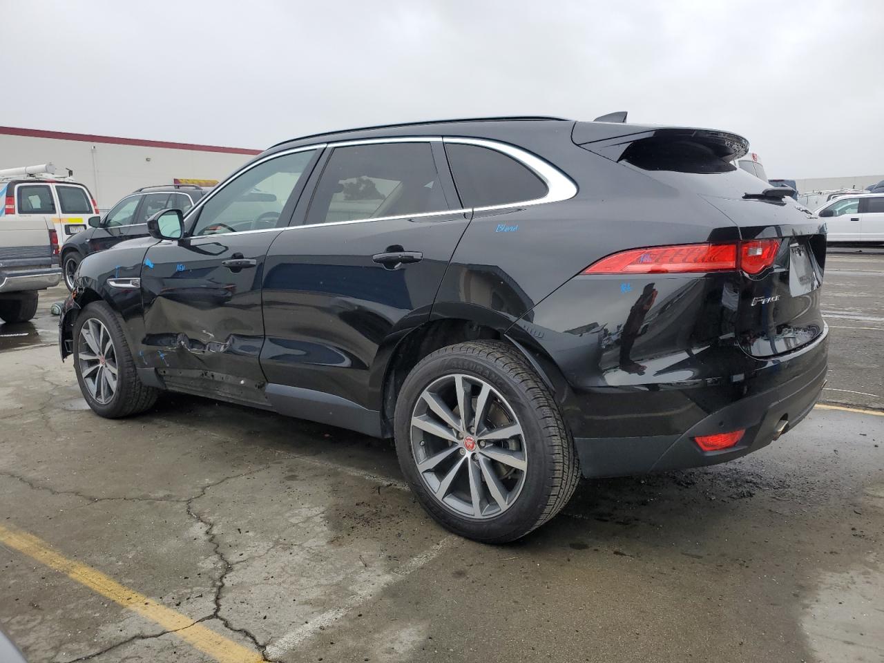 2019 Jaguar F-Pace - Image 2