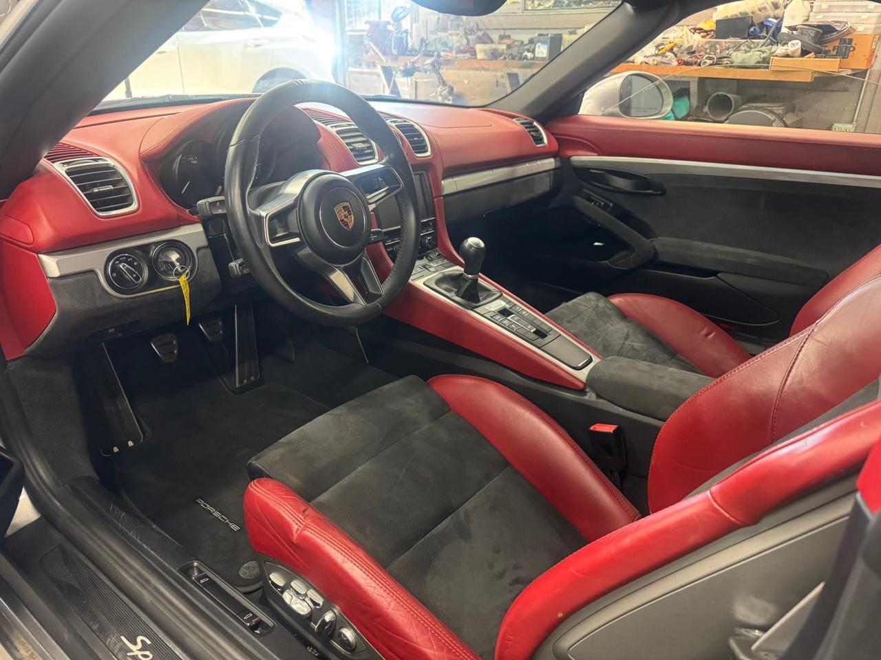 2016 Porsche Boxster Spyder VIN: WP0CC2A86GS152691 Lot: 44278605