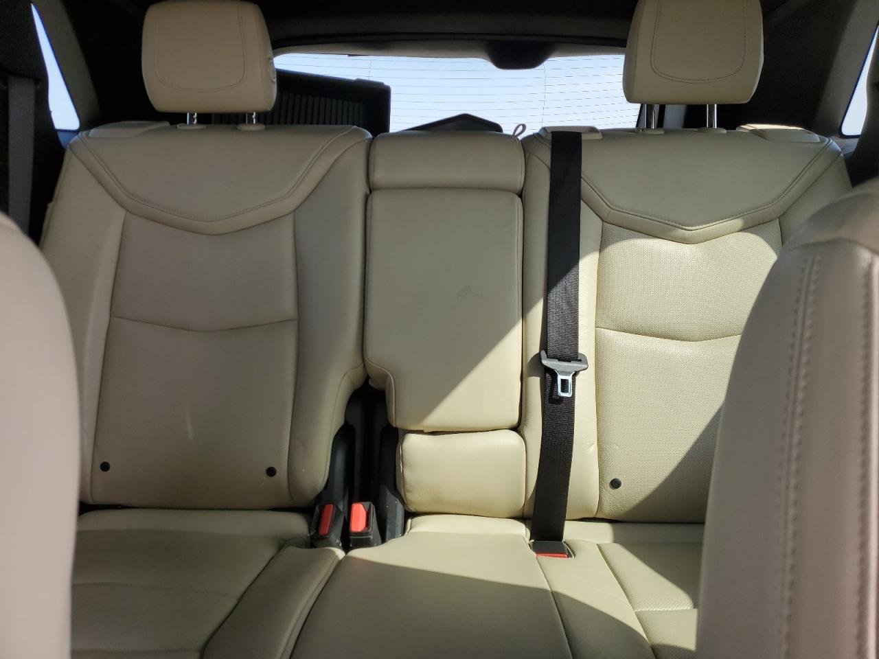 2017 Cadillac XT5 - Image 10