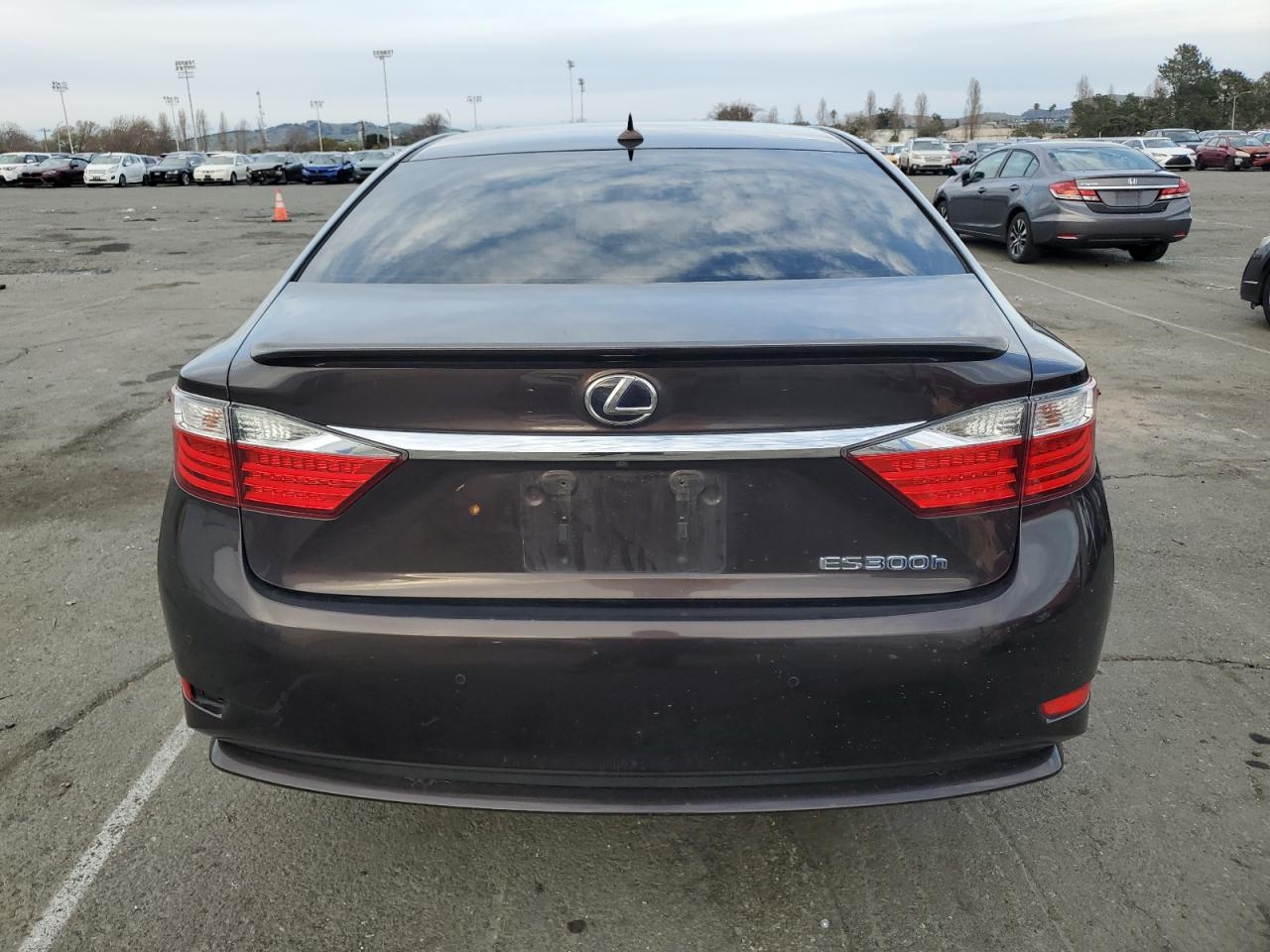 2013 Lexus ES - Image 6