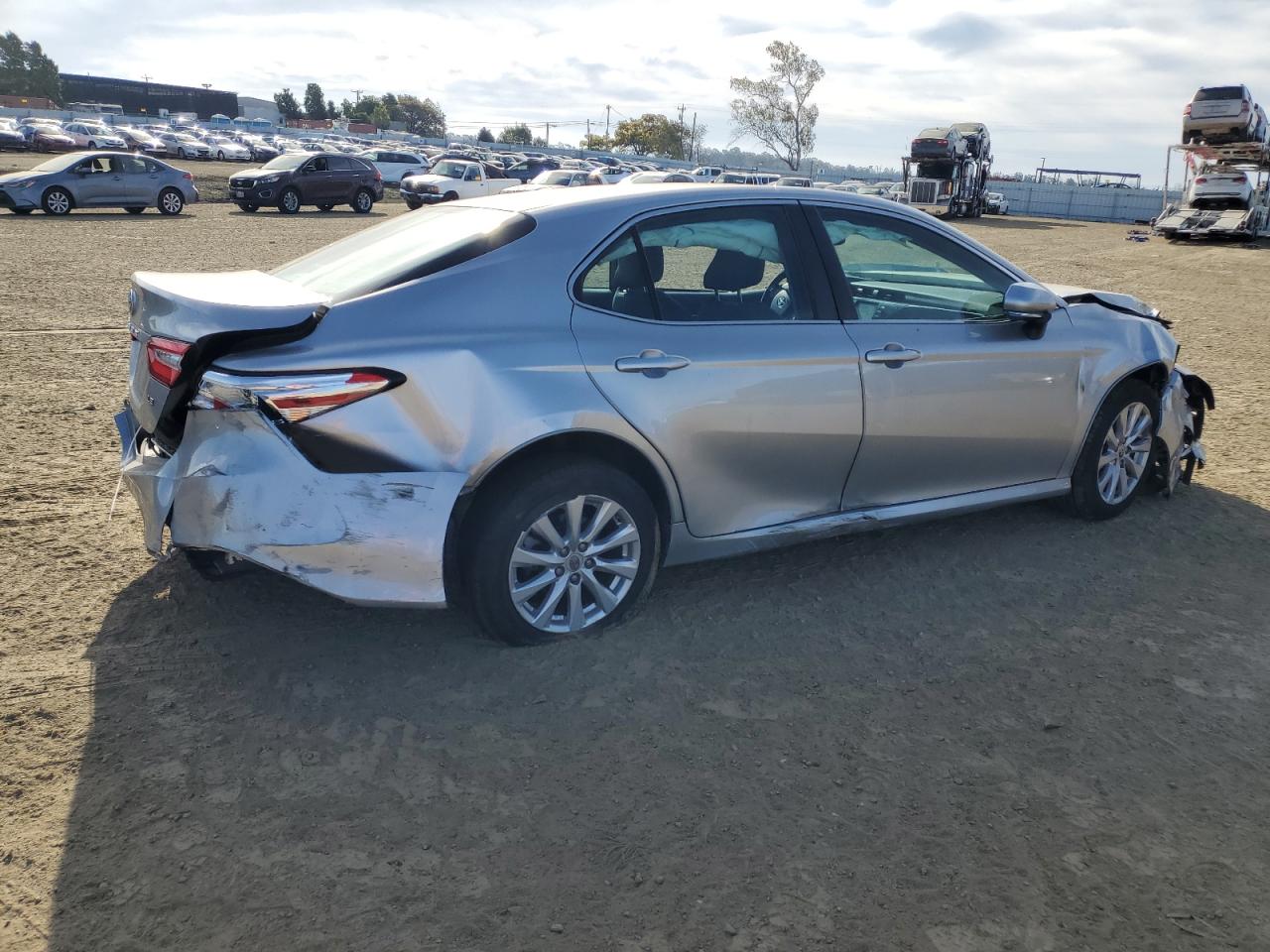 2018 Toyota Camry - Image 3