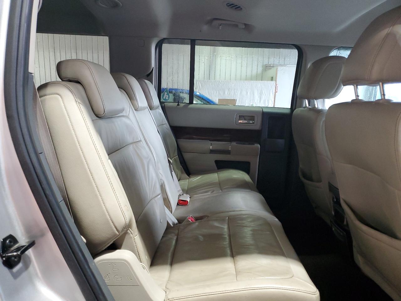 2009 Ford Flex - Image 11