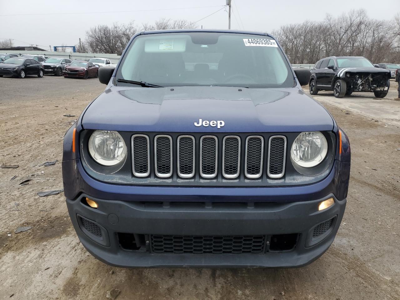 2017 Jeep Renegade - Image 5