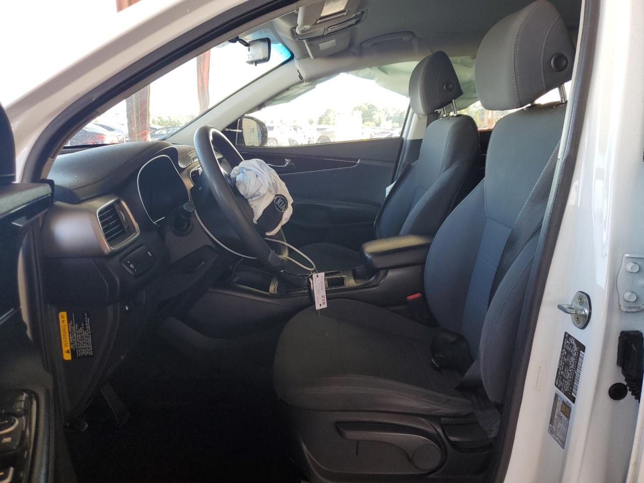 2017 Kia Sorento - Image 7