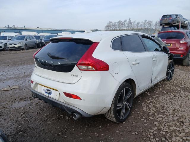 2018 VOLVO V40 R-DESI