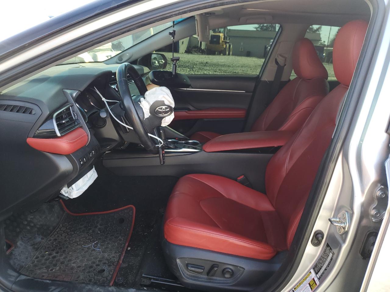 2019 Toyota Camry - Image 7