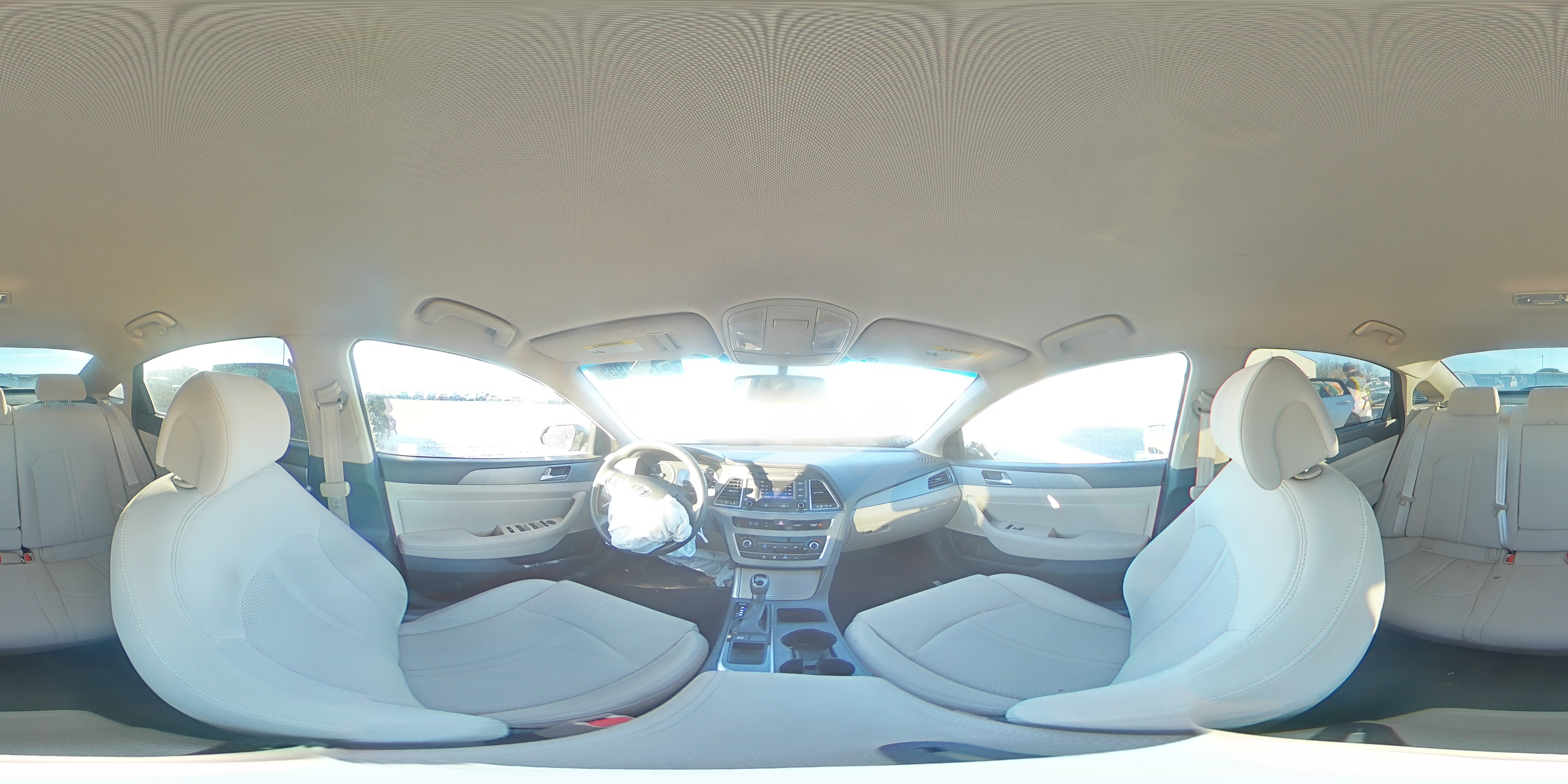 2015 Hyundai Sonata - Image 13