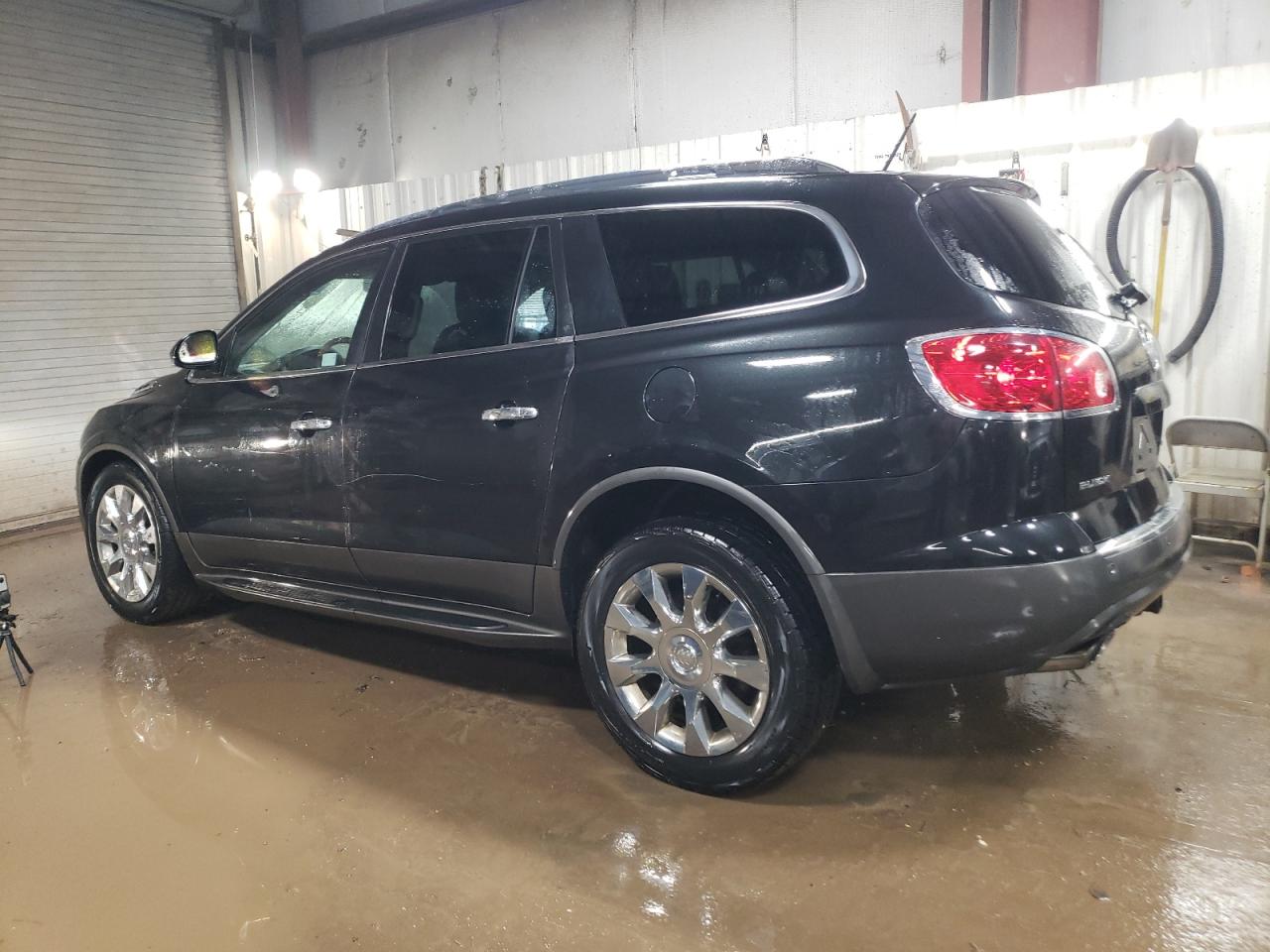 2011 Buick Enclave - Image 2
