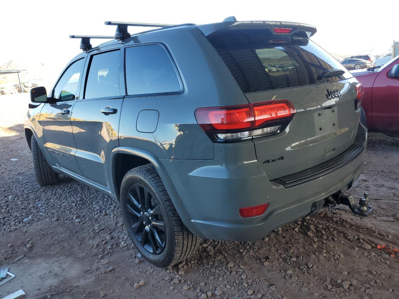 2019 Jeep Grand Cherokee - Image 2