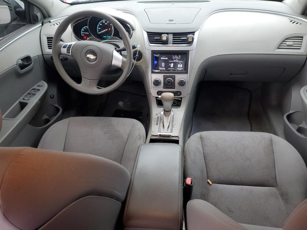 2009 Chevrolet Malibu - Image 8