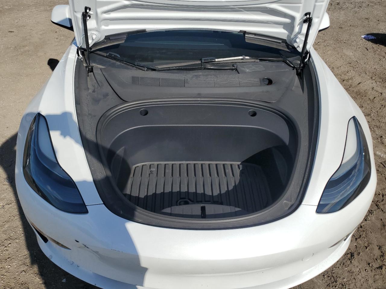 Фото: 5YJ3E1EA9PF647417 - 11