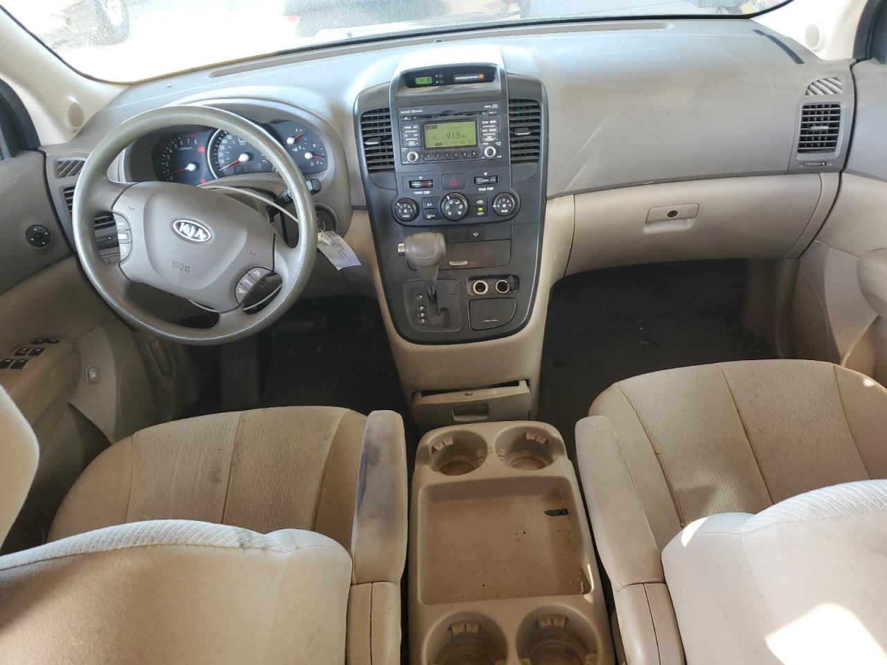 2011 Kia Sedona - Image 8