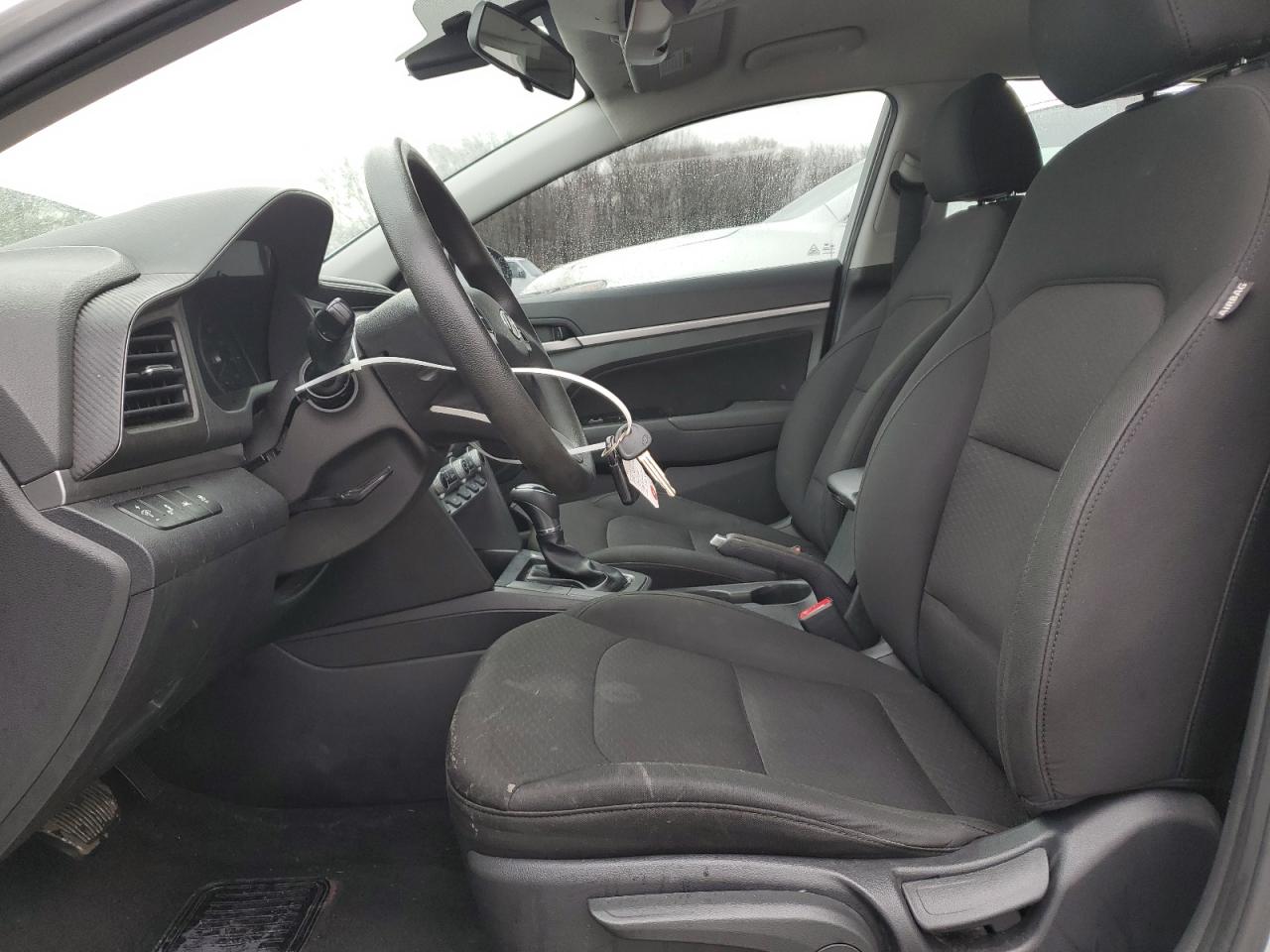 2020 Hyundai Elantra - Image 7