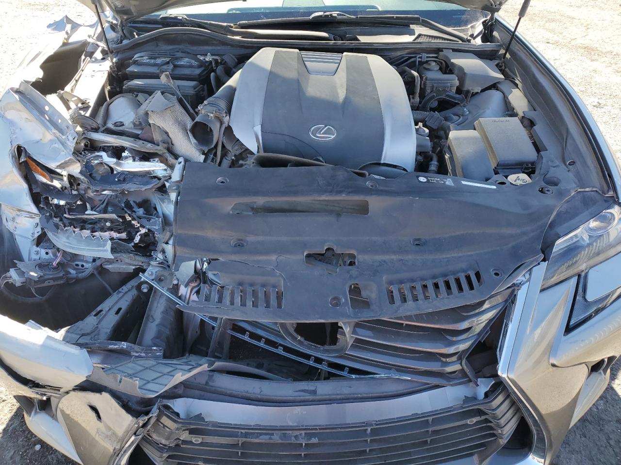2016 Lexus GS - Image 11