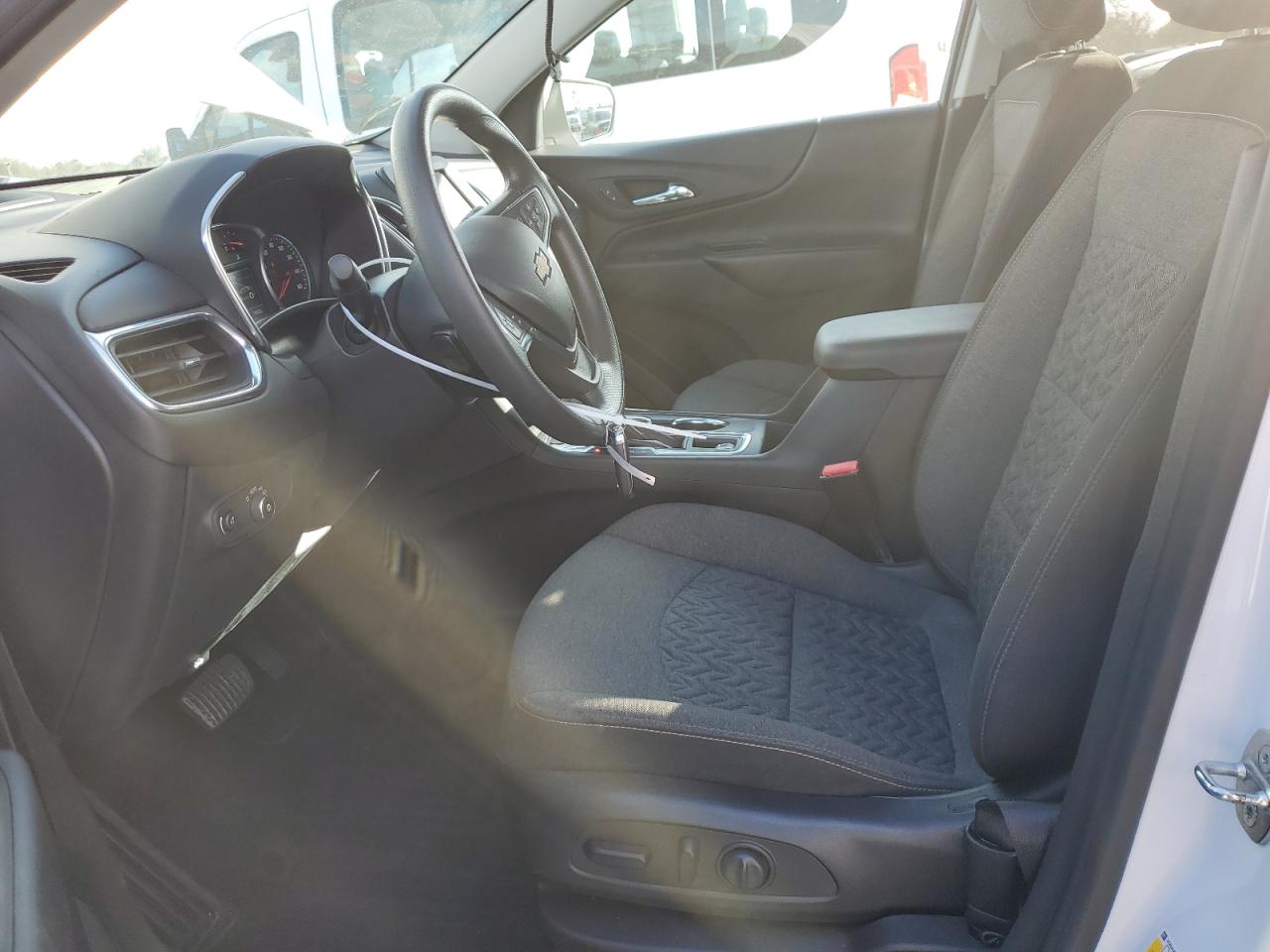 2022 Chevrolet Equinox - Image 7