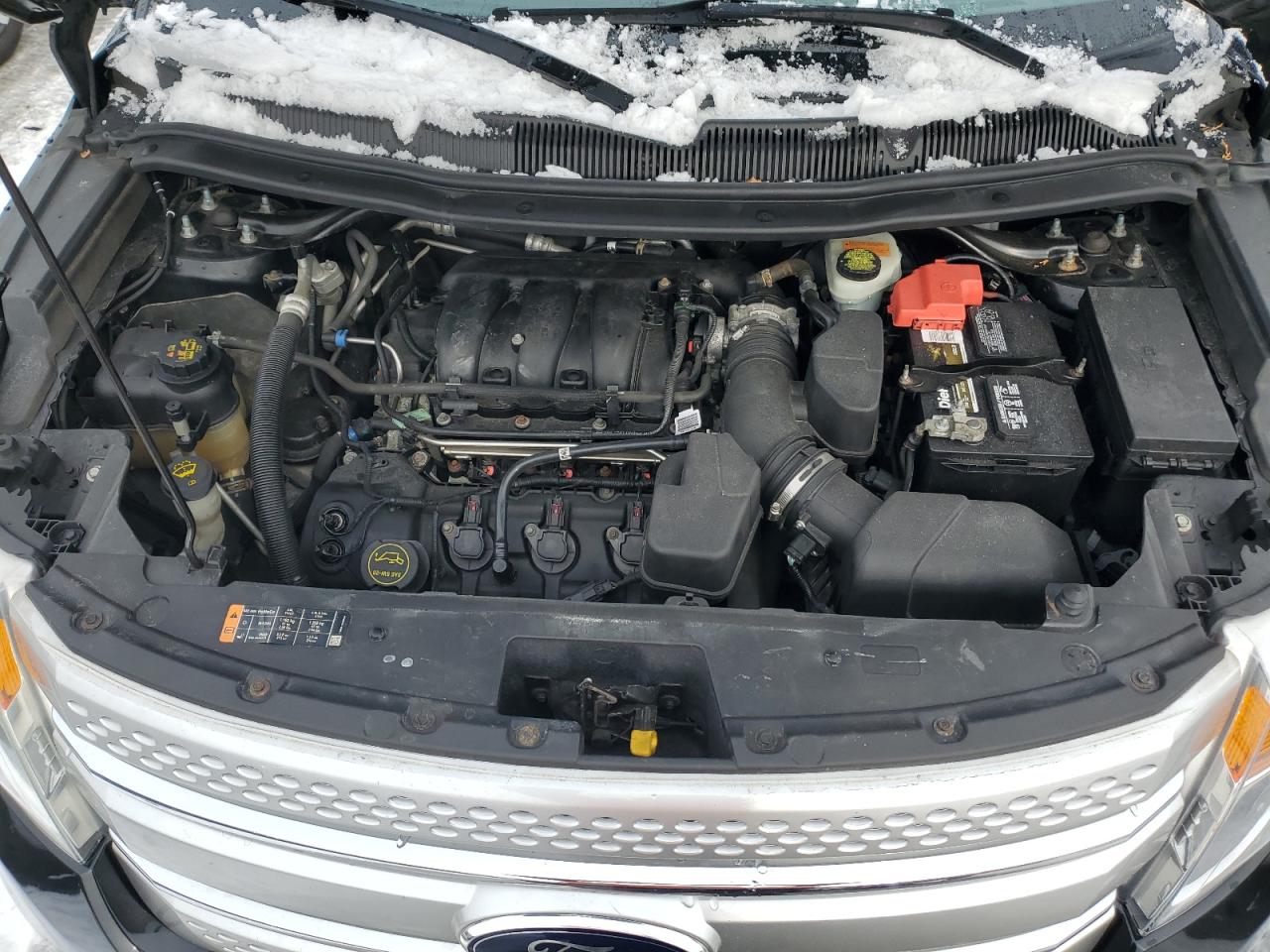 2015 Ford Explorer - Image 12