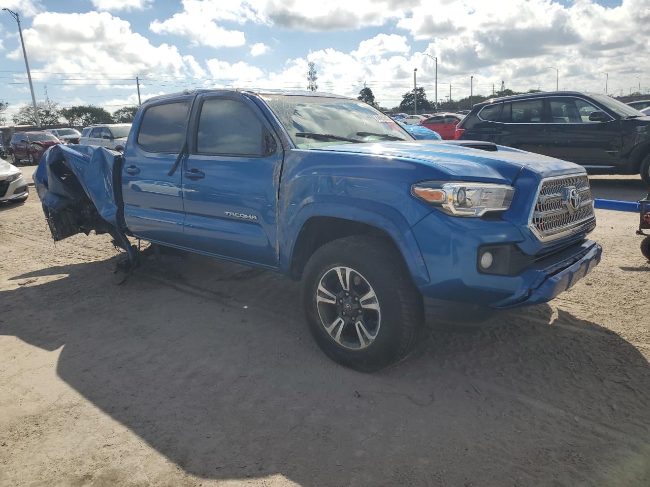 2016 Toyota Tacoma - Image 4