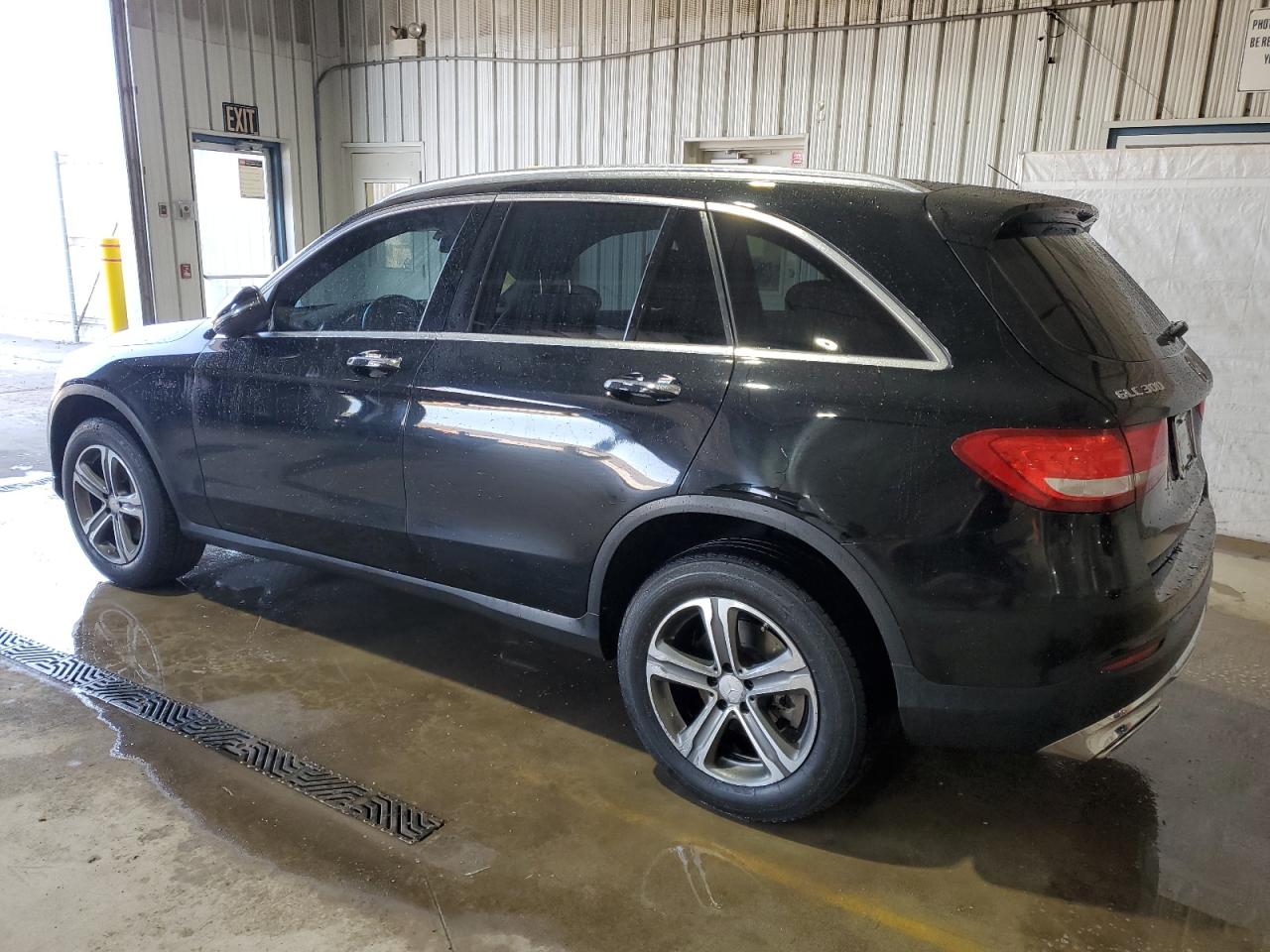 2017 Mercedes-Benz GLC - Image 2