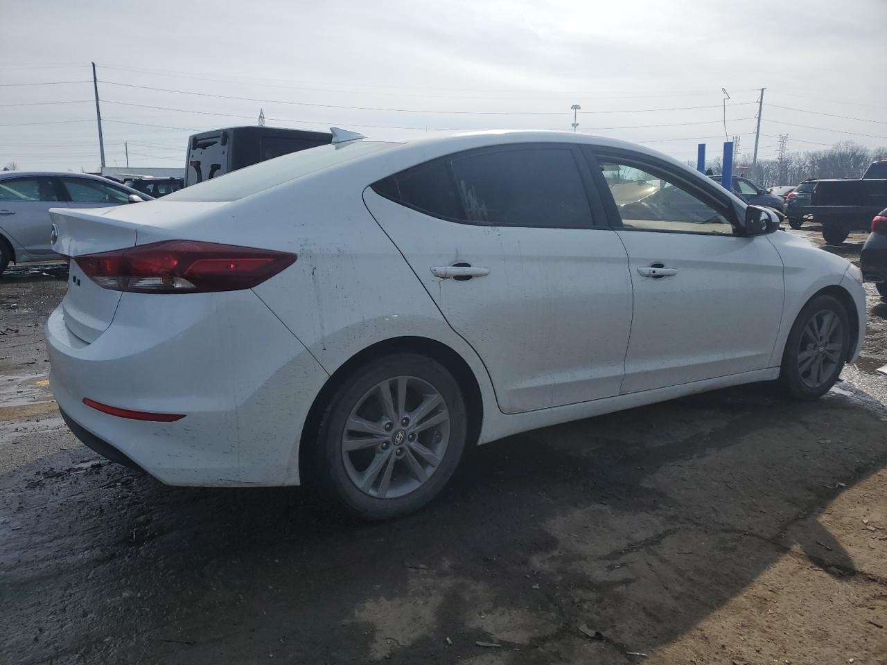 2017 Hyundai Elantra - Image 3