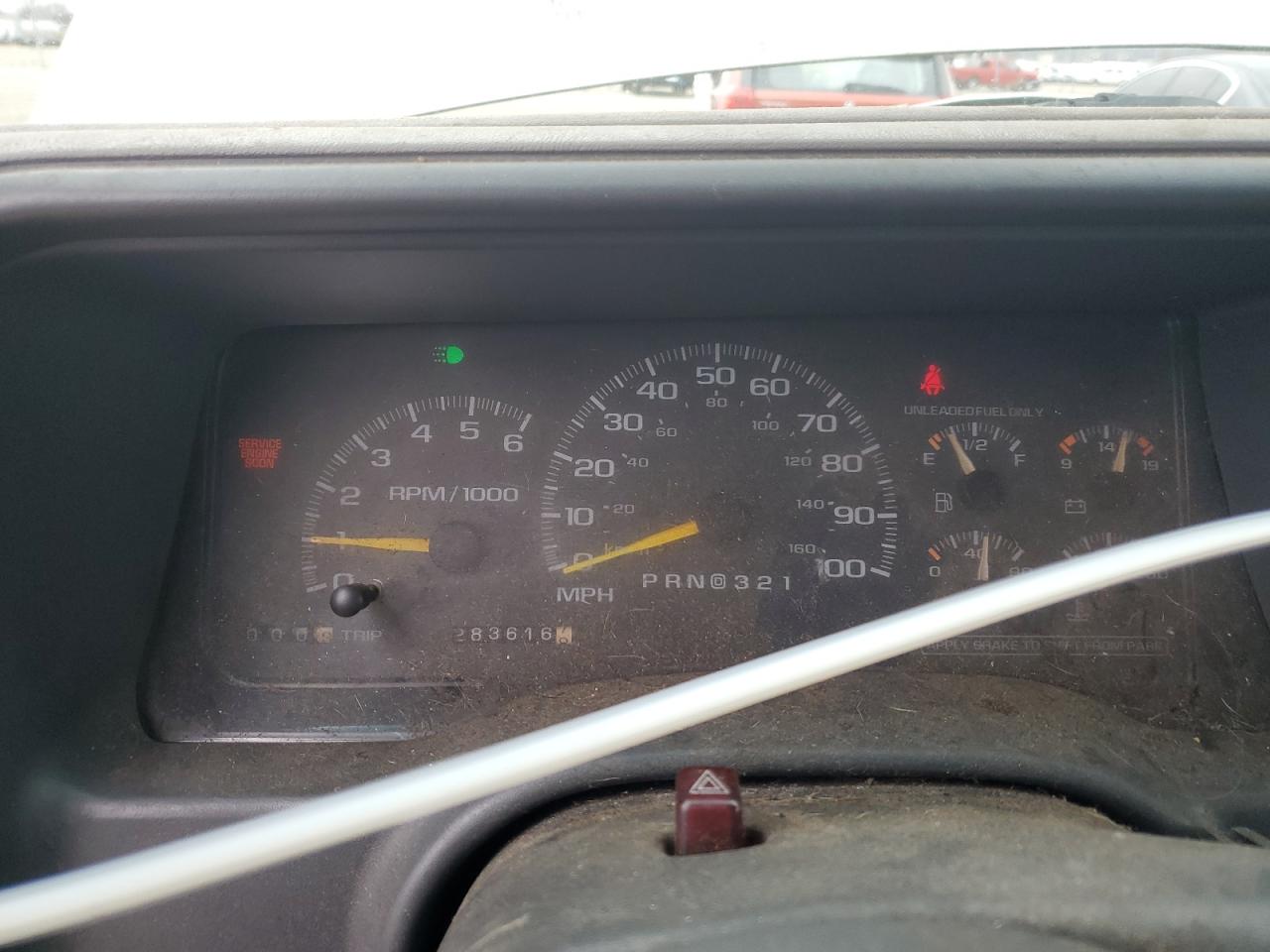 1998 GMC Yukon - Image 9