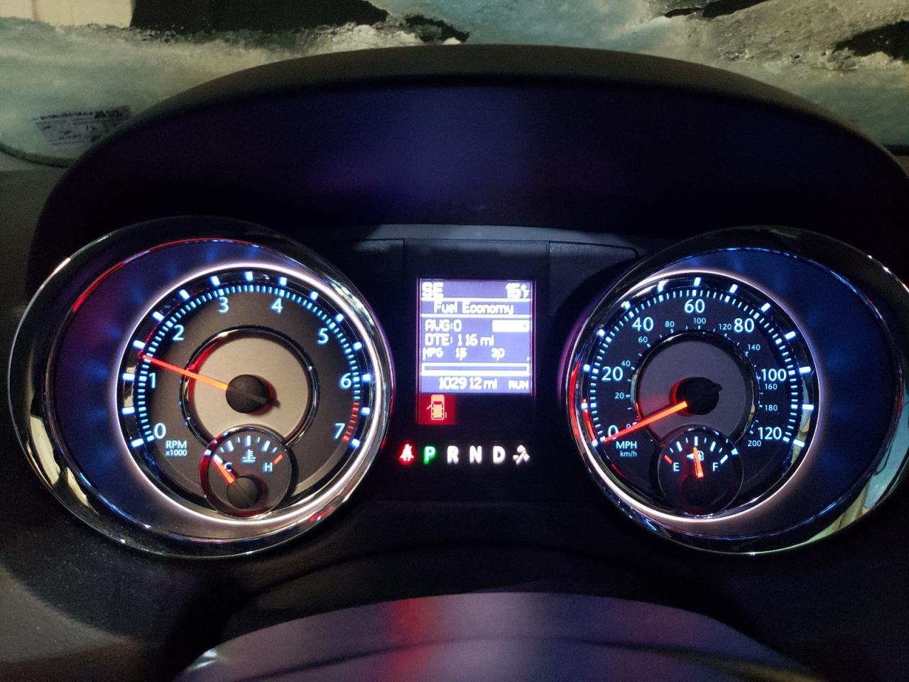 2013 Chrysler Town & Country - Image 9