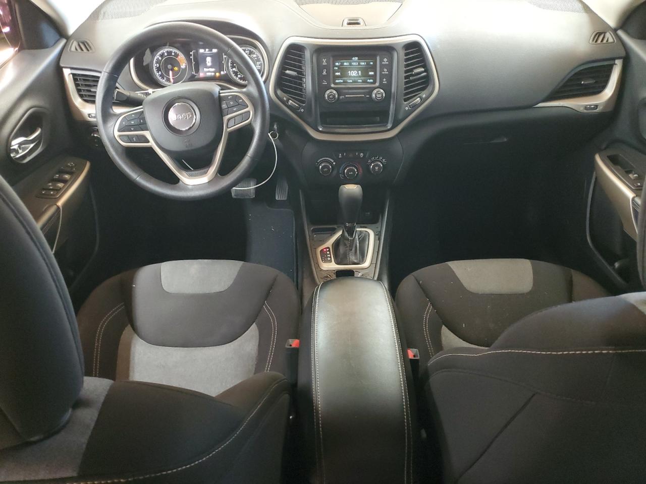 2018 Jeep Grand Cherokee - Image 8