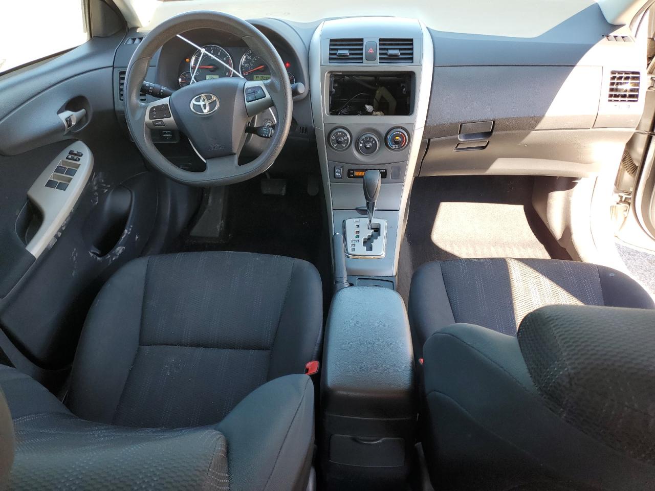 2011 Toyota Corolla - Image 8
