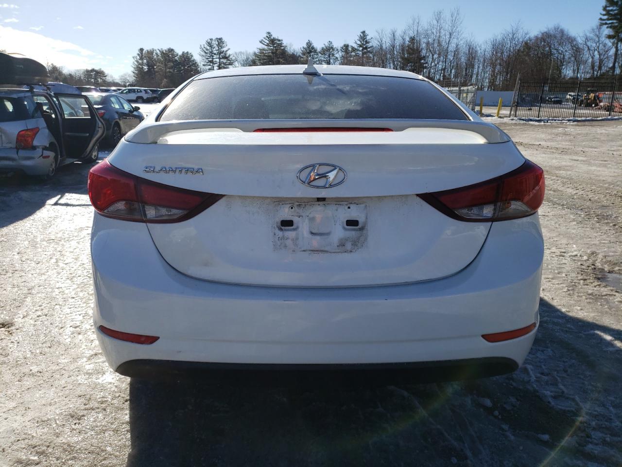 2014 Hyundai Elantra - Image 6