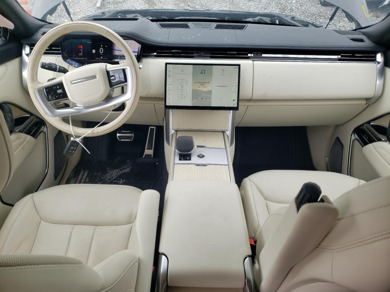 2024 Land Rover Range Rover - Image 8