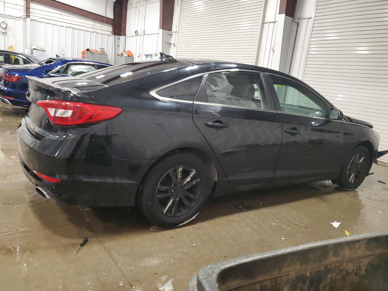 2015 Hyundai Sonata - Image 3