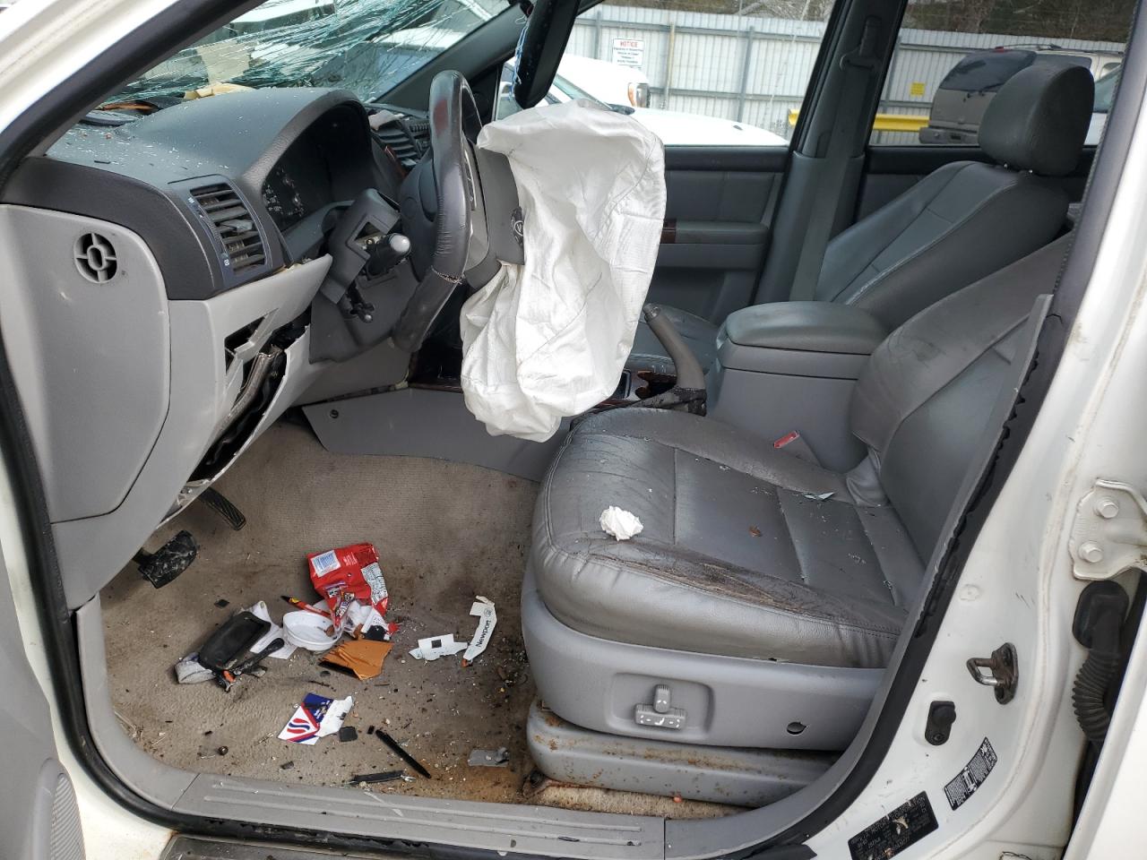 2005 Kia Sorento - Image 7