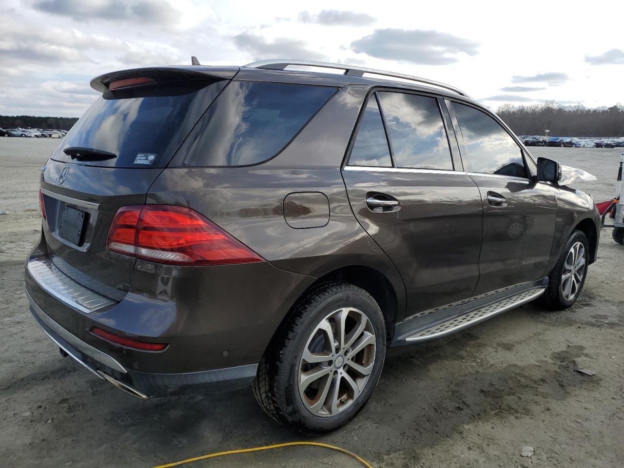 2017 Mercedes-Benz GLE - Image 3