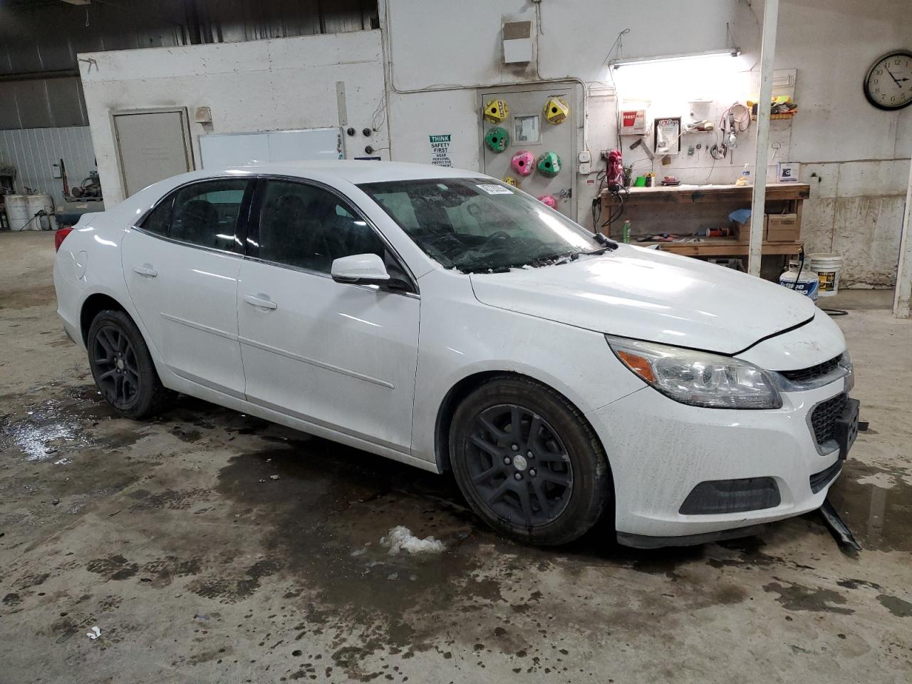 2015 Chevrolet Malibu - Image 4