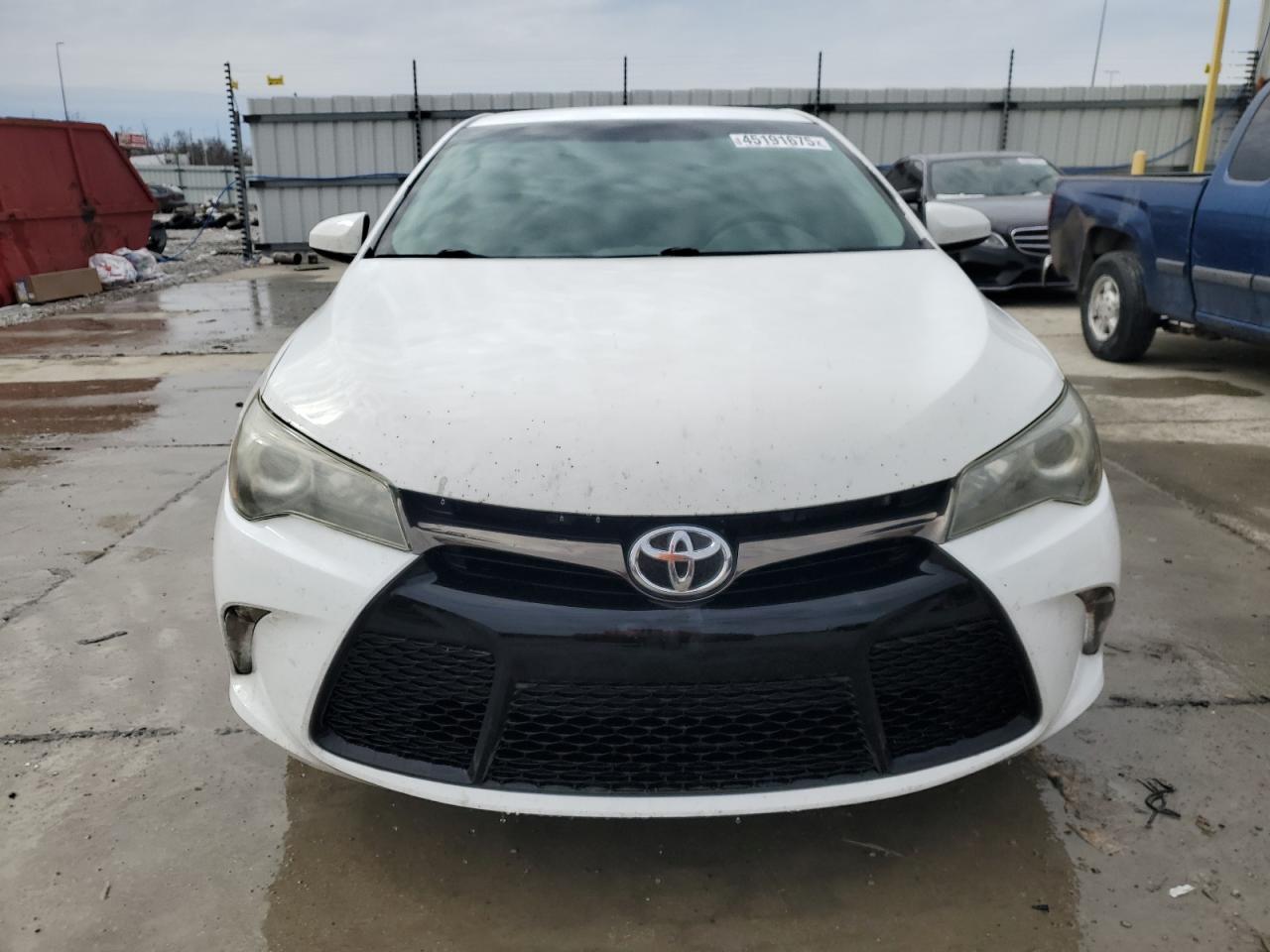 2015 Toyota Camry - Image 5