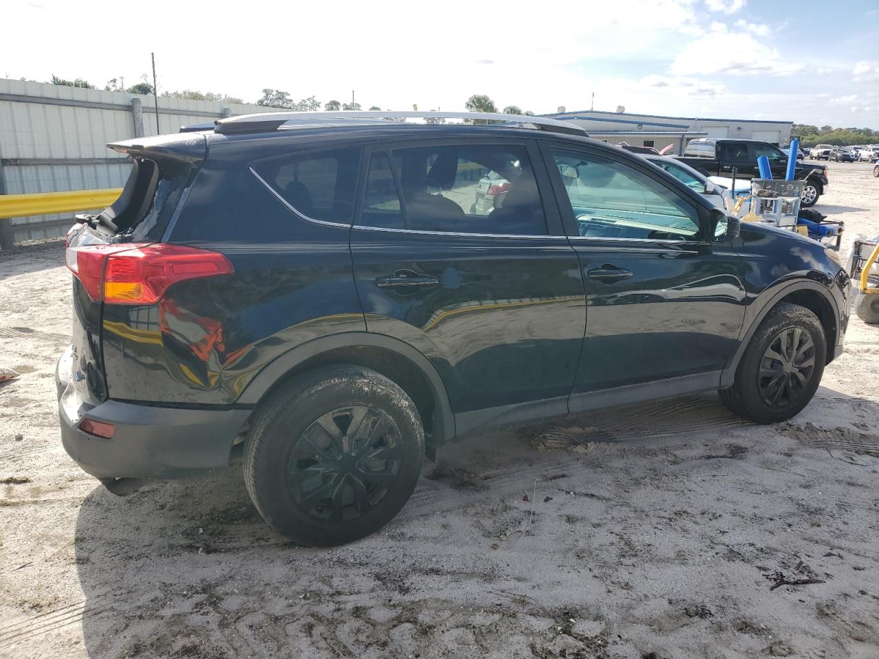 2014 Toyota RAV 4 - Image 3