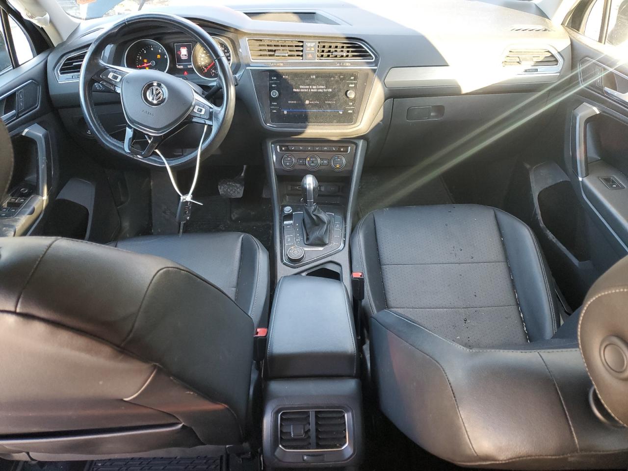 2018 Volkswagen Tiguan - Image 8