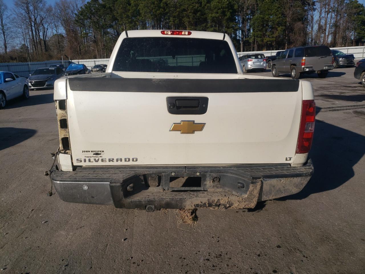 2013 Chevrolet Silverado - Image 6