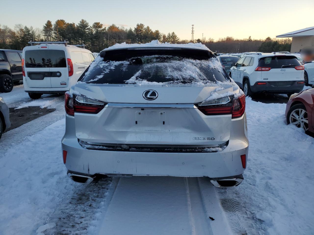 2017 Lexus RX - Image 6