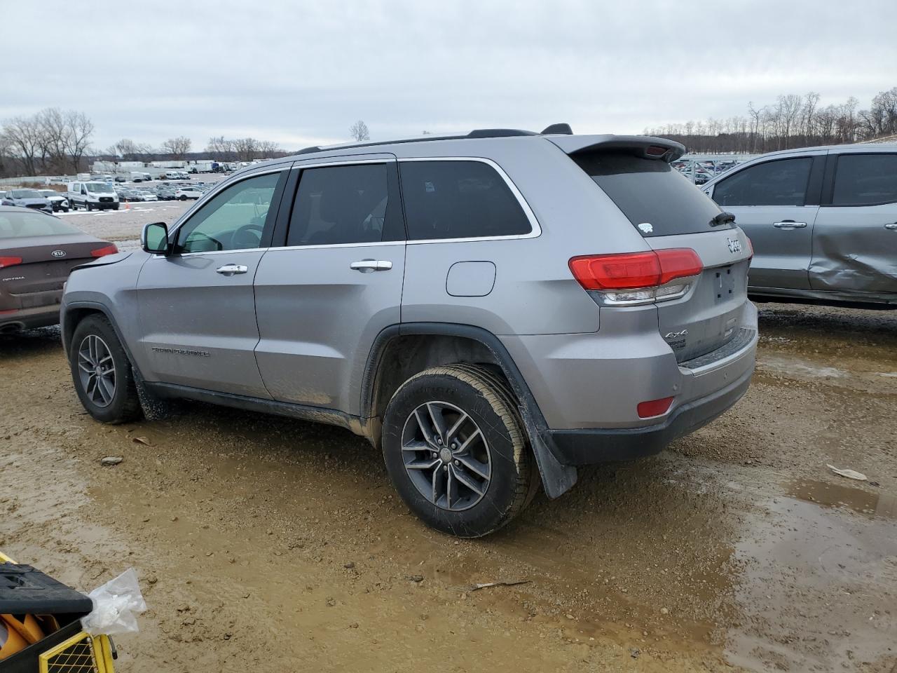 2017 Jeep Grand Cherokee - Image 2