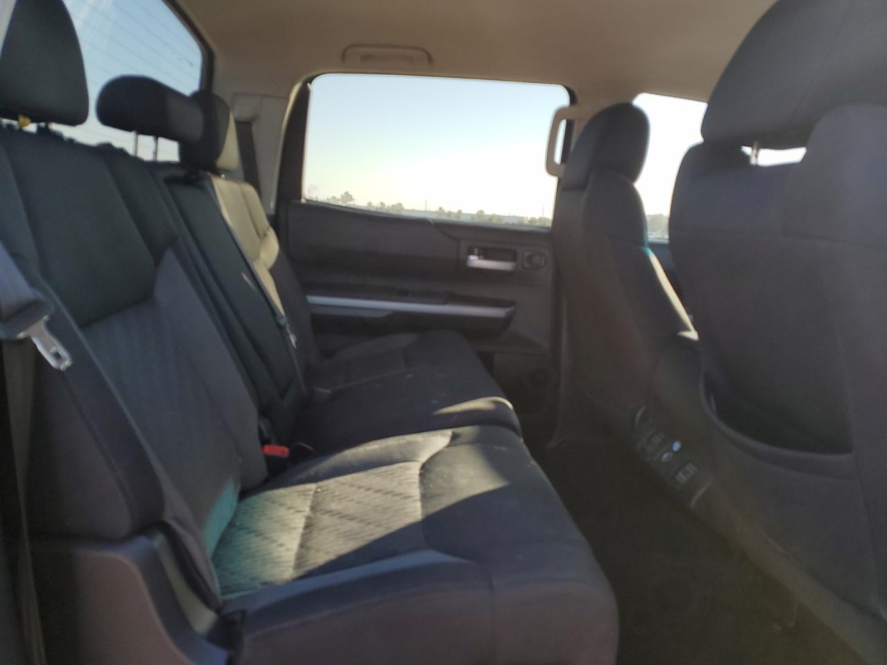 2017 Toyota Tundra - Image 10