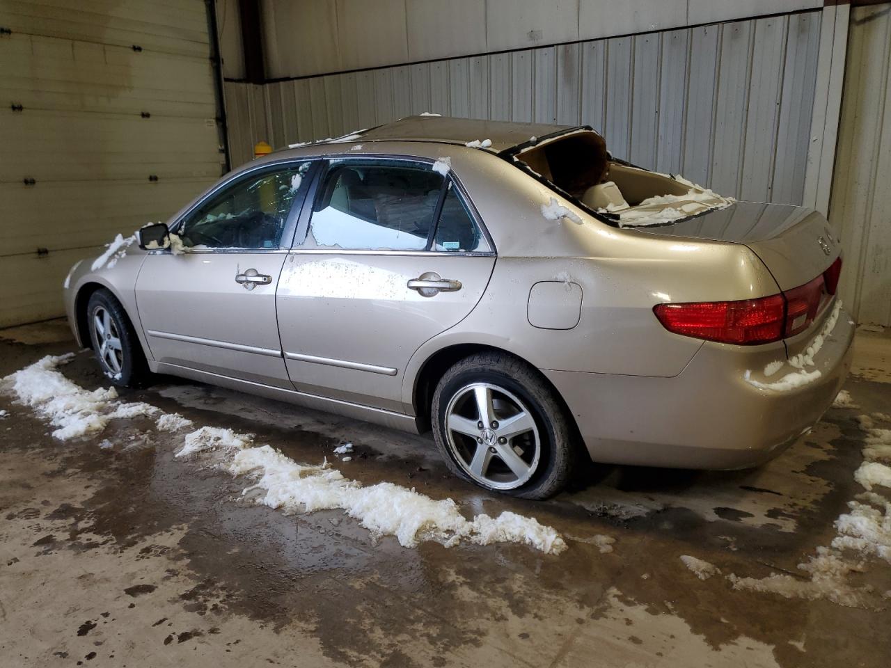 2005 Honda Accord - Image 2