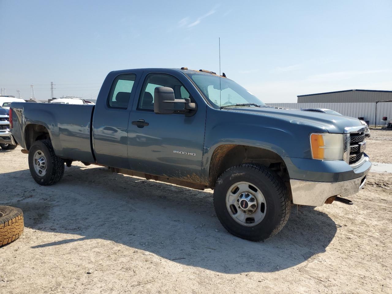 2011 GMC Sierra - Image 4