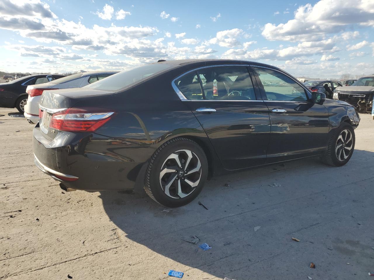 2017 Honda Accord - Image 3
