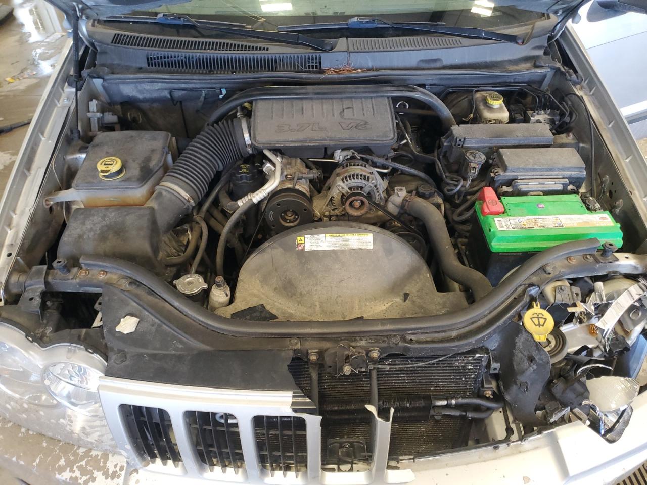 2007 Jeep Grand Cherokee - Image 12