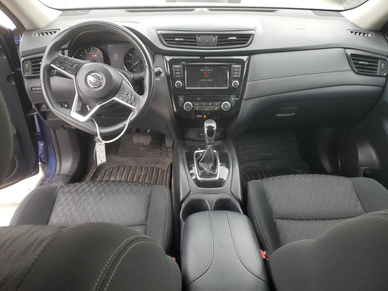2018 Nissan Rogue - Image 8