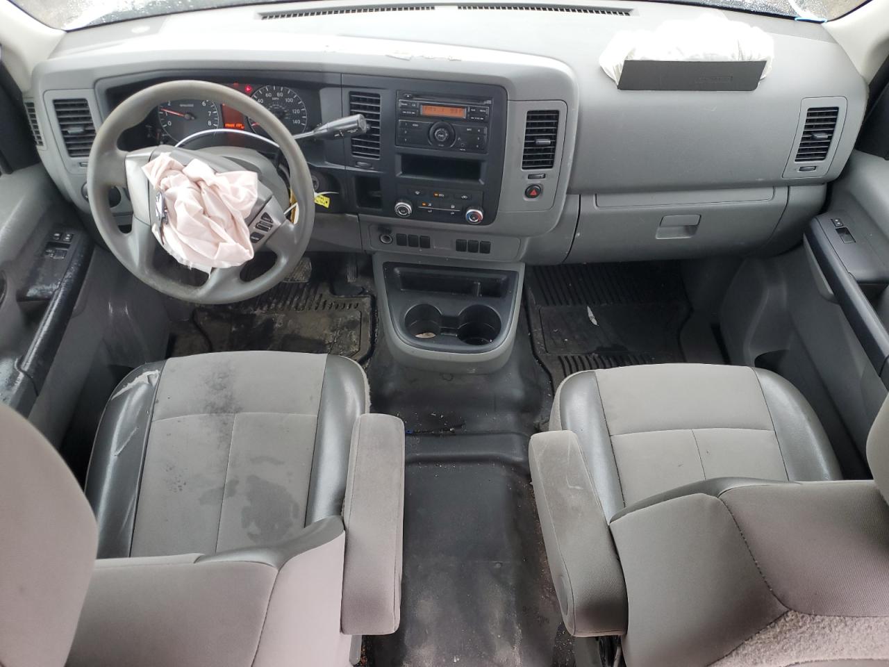 2015 Nissan NV - Image 8