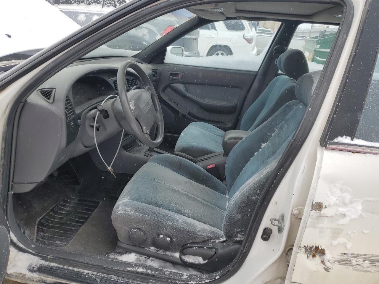 1992 Toyota Camry - Image 7